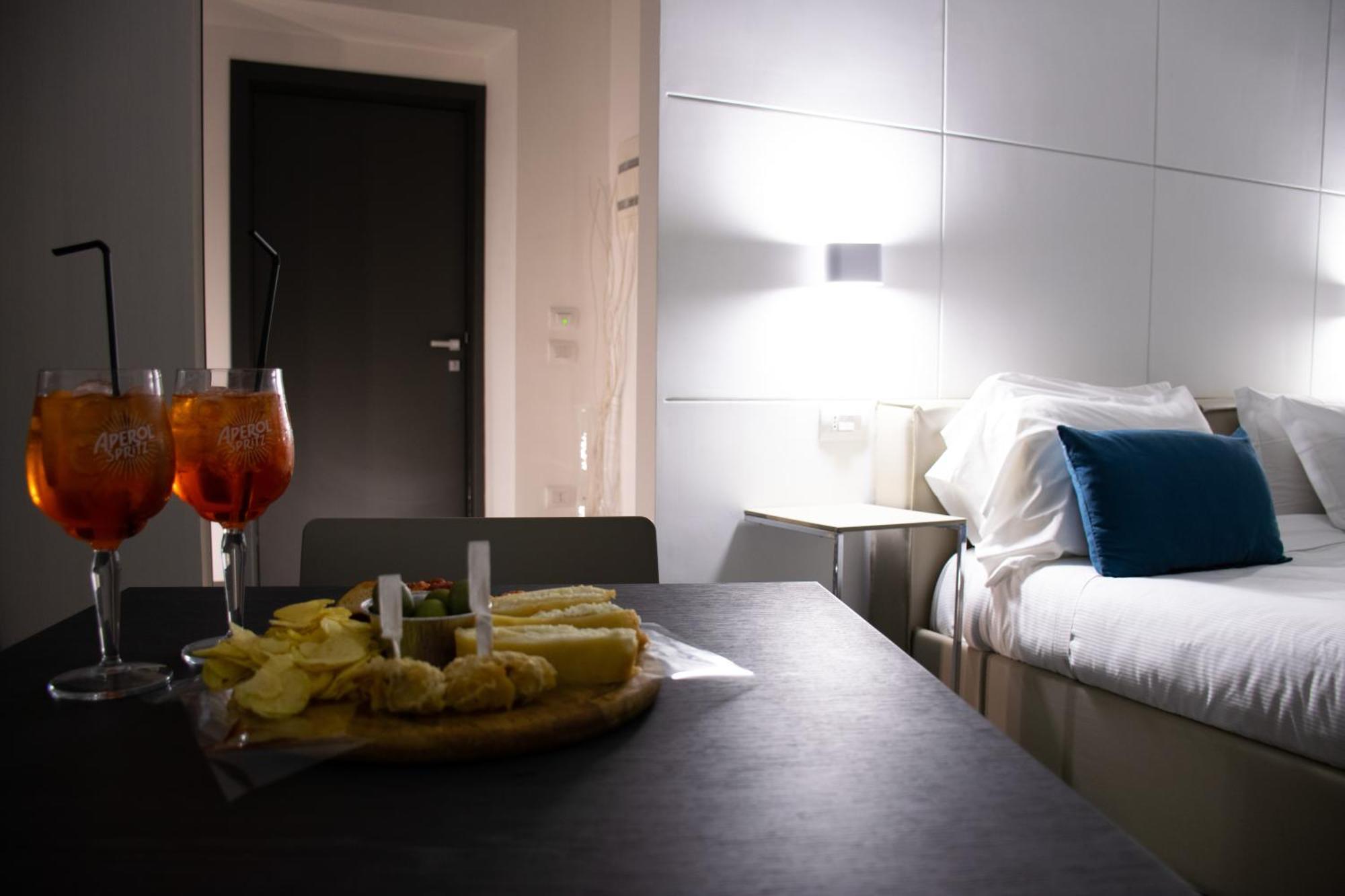 Megaris Luxury Suite Rooms Naples Luaran gambar